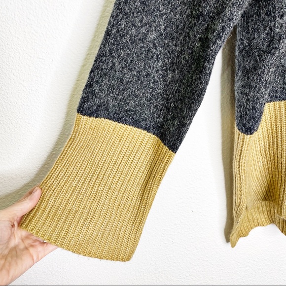 NWT Michael Kors Turtleneck Colorblock Sweater - Picture 3 of 8